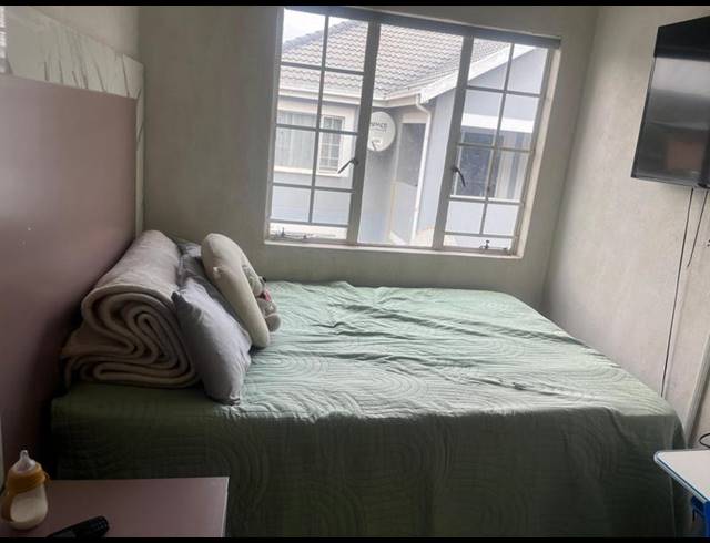 2 BEDROOM TOWNHOUSE FOR SALE IN ALBERTON NORTH